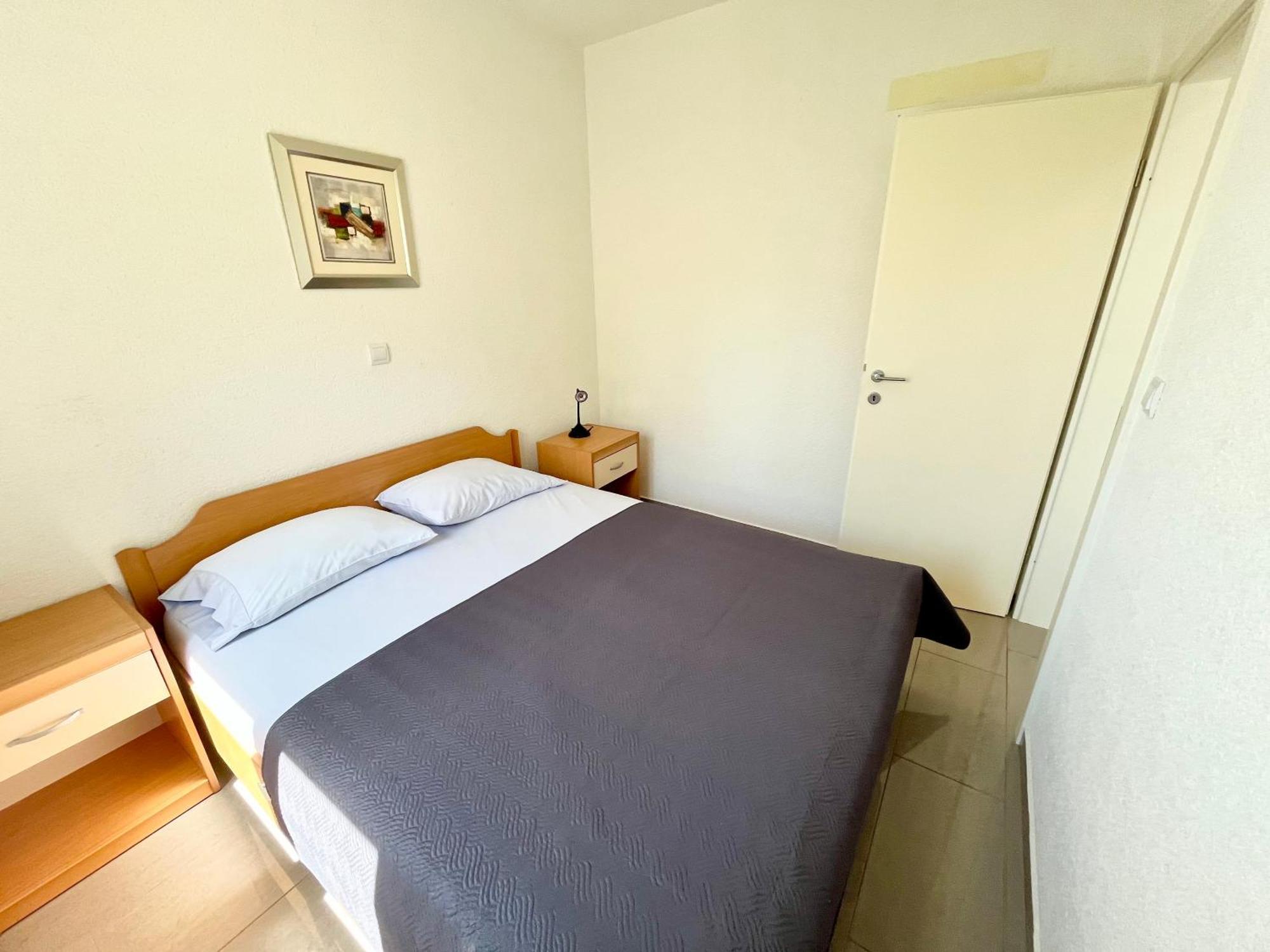 Paradise Apartments - Robinson Getaway Gdinj Buitenkant foto